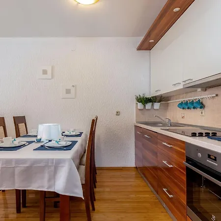 Fuer 6 Personen By Interhome * تْسْغيكفانِتْسا