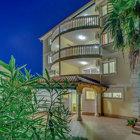 Apartmán Fuer 6 Personen By Interhome *