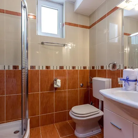 Fuer 6 Personen By Interhome * Crikvenica