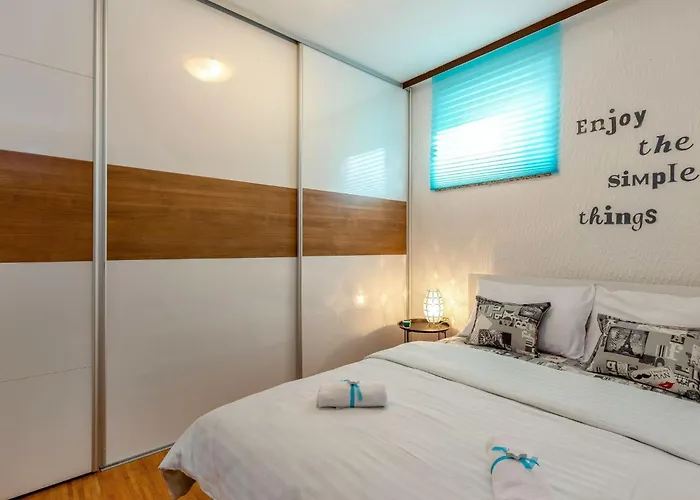 Lejlighed Fuer 6 Personen By Interhome Crikvenica